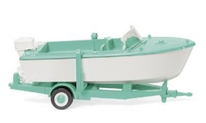 Trailer-monterad Motorbåt.
