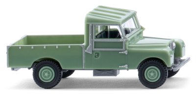 Land Rover Pickup.