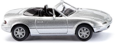 Mazda MX5. Silver.