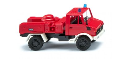 Brandkårens pulversläckningsfordon (Unimog U 1700 L)