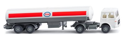 Tankbil (MAN) Esso.