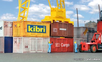 20' Container. 6 st.