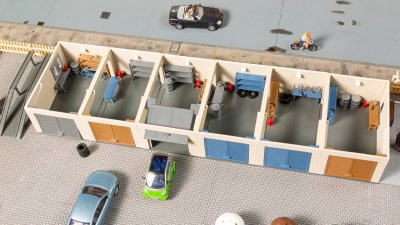 Garage med tillbehör.