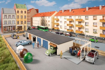 Garage med tillbehör.