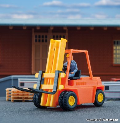 Gaffeltruck Steinbock.