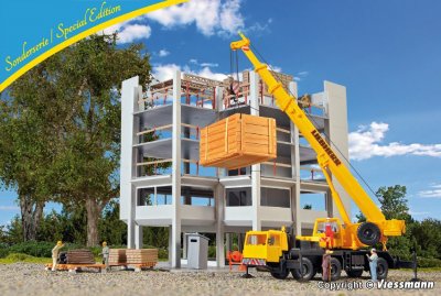 LIEBHERR Mobilkran LTM 1050/3. Gul. Byggsats.