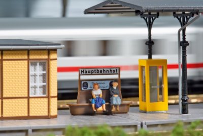 Stationstillbehör. N-skala.