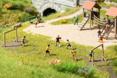 Barn på Fotbollsplanen.