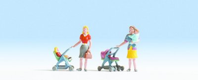 Mor & Barn med barnvagn.