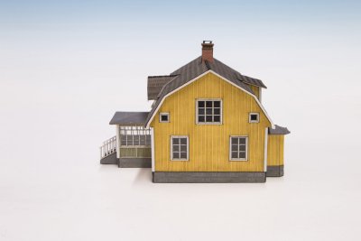 Svensk Villa. Gul.