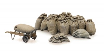 Jutesäckar & kärra.