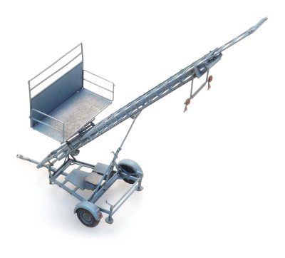 Telescopic moving elevator.