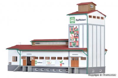 Lagerhus med silo i Herrenberg.