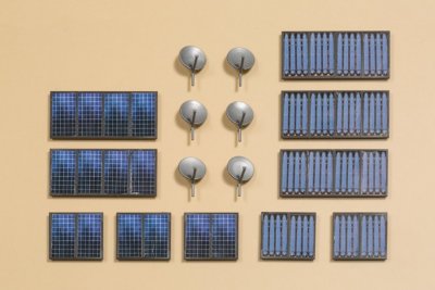 Satellitsystem & Solpaneler.