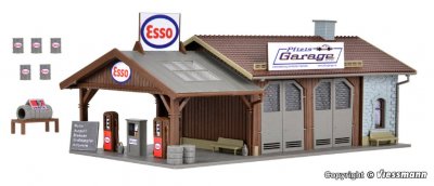 Pfizis Garage & bensinstation.