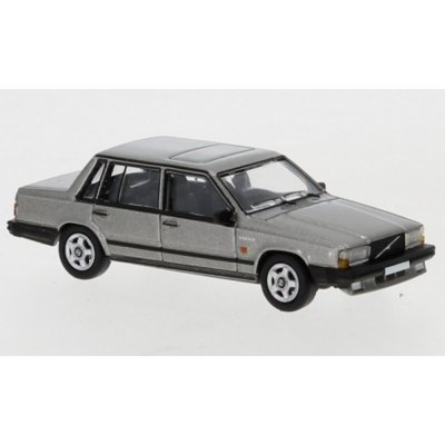 Volvo 740. Gråmetallic. 1984
