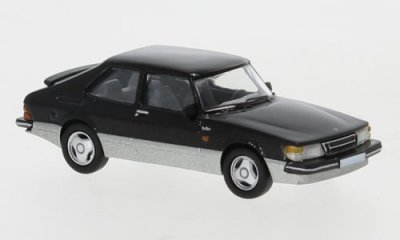 Saab 900 Turbo. Svart. 1986.